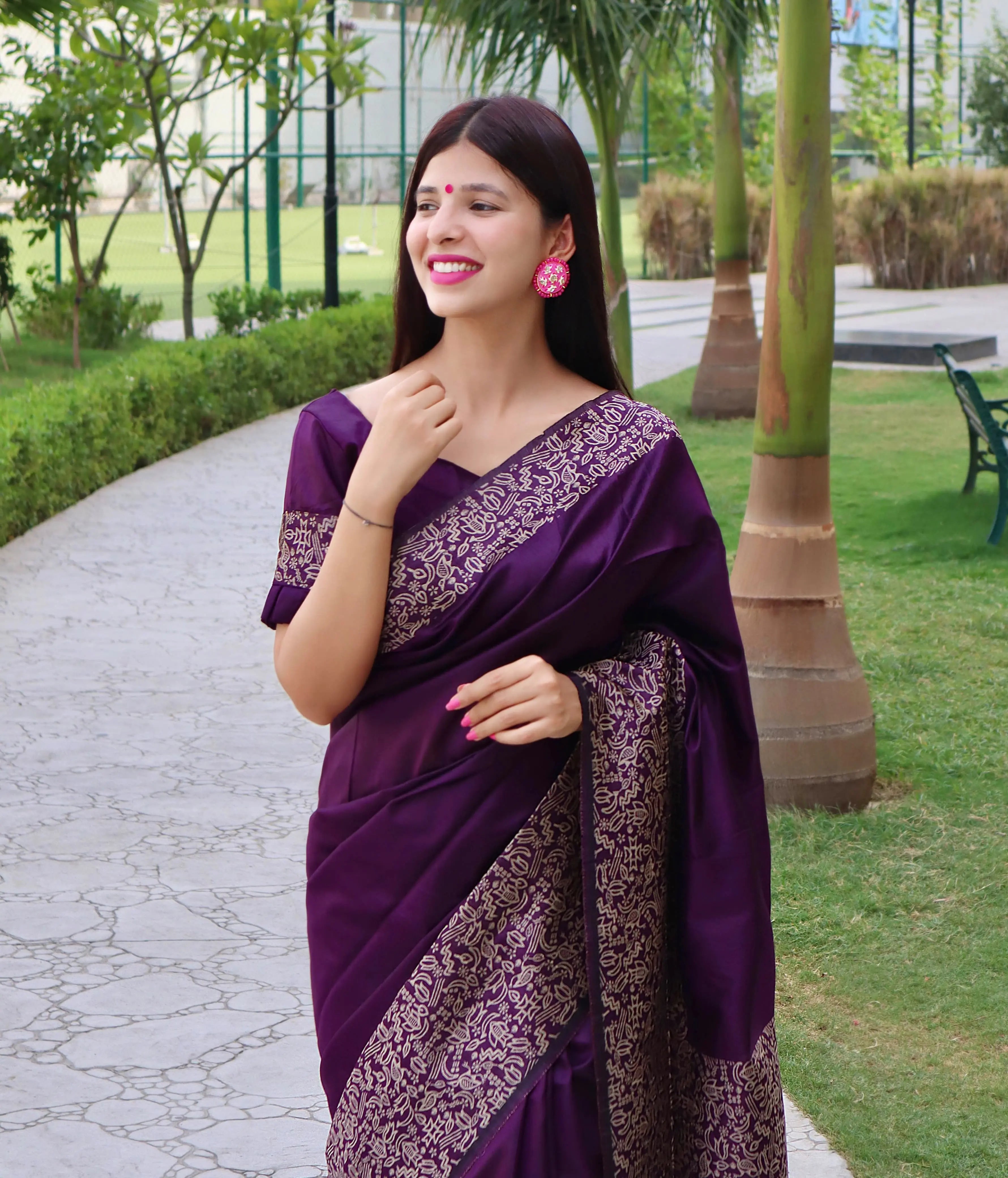 Deep Shade Purple Warli Weaving Soft Banglori Raw Silk Saree with intricate handloom design, perfect for traditional and festive occasions.